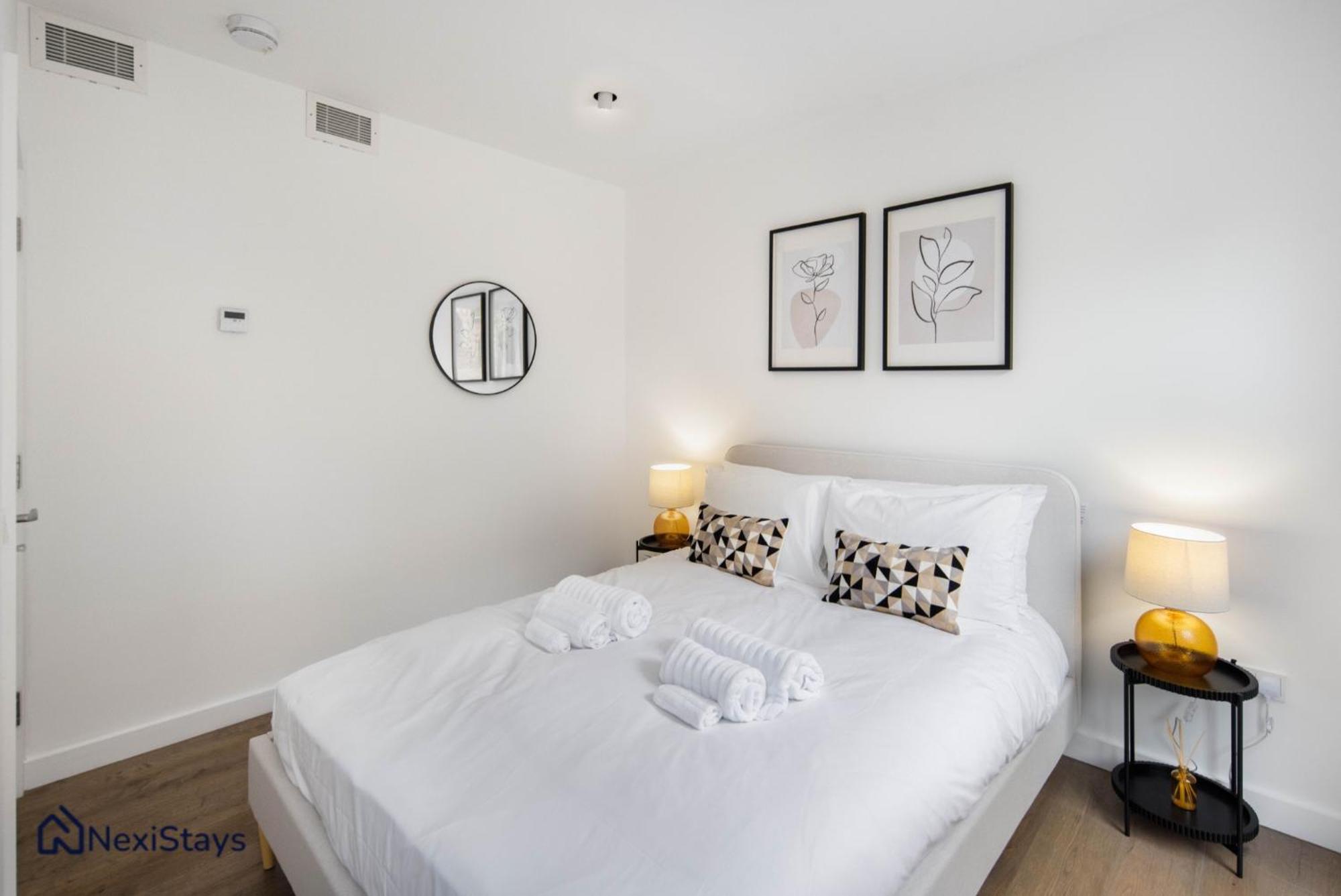 Apartment 1 Min Walk To Euston Station, Modern Townhouse